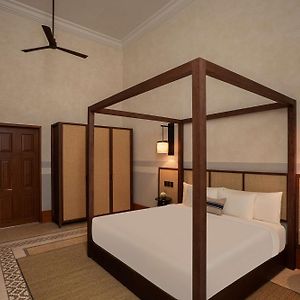 Kij Master Suite – King
